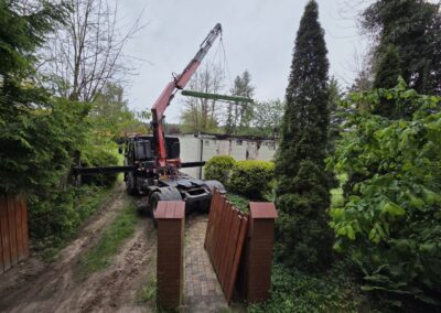 Montaż wiązarów w miejscowości Laski Małe
